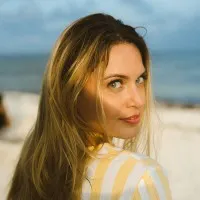 Portrait of Steph Houle